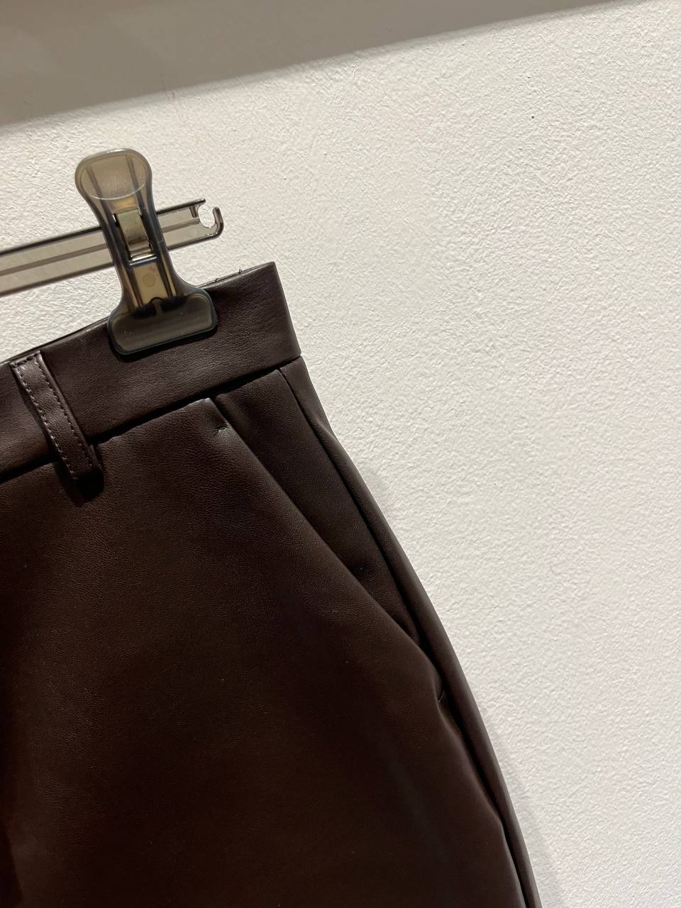 Minigonna aderente in similpelle Mirea