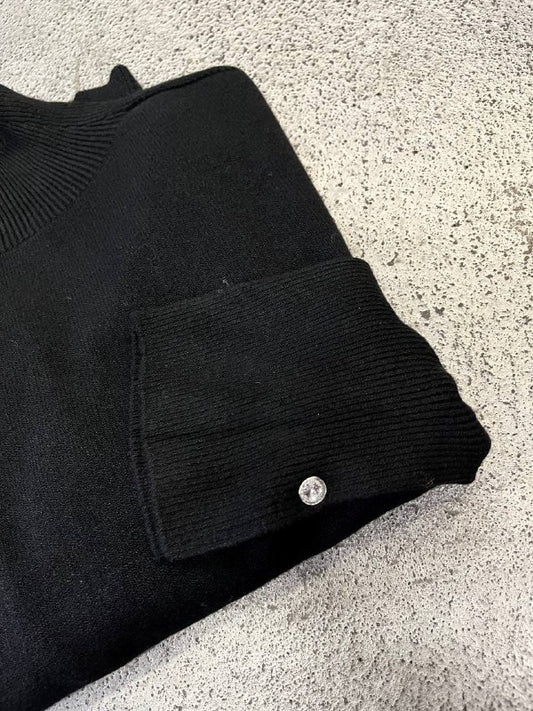 Maglioncino collo alto bottone gioiello Ivella