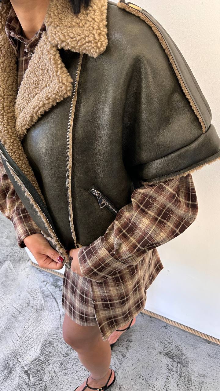 Eco montone chiodo over manica corta Tilia