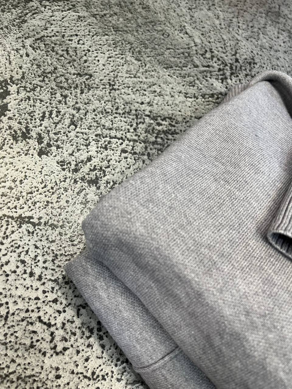 Tuta coordinata Lara