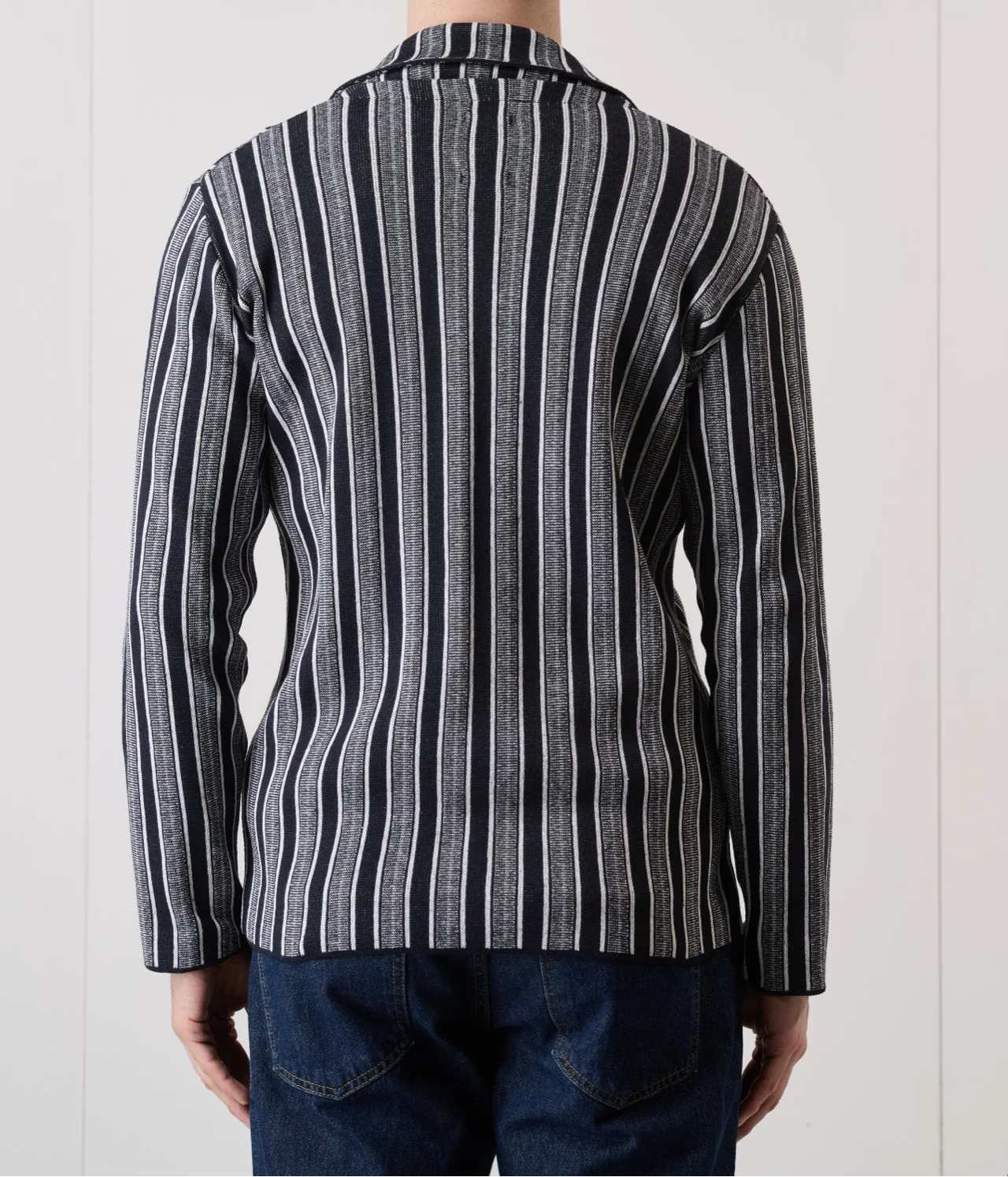 Giacca Monopetto Rigata con pochette in tessuto V2