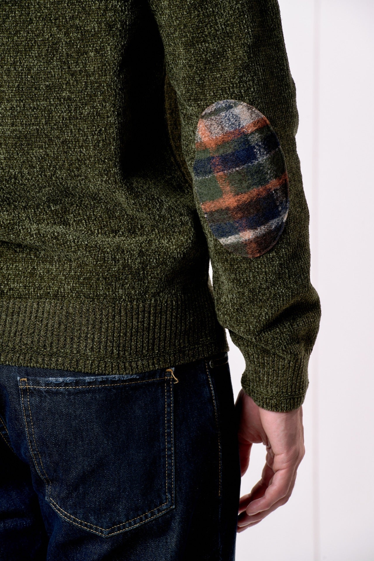 Maglione Girocollo in Ciniglia con Toppe in tessuto