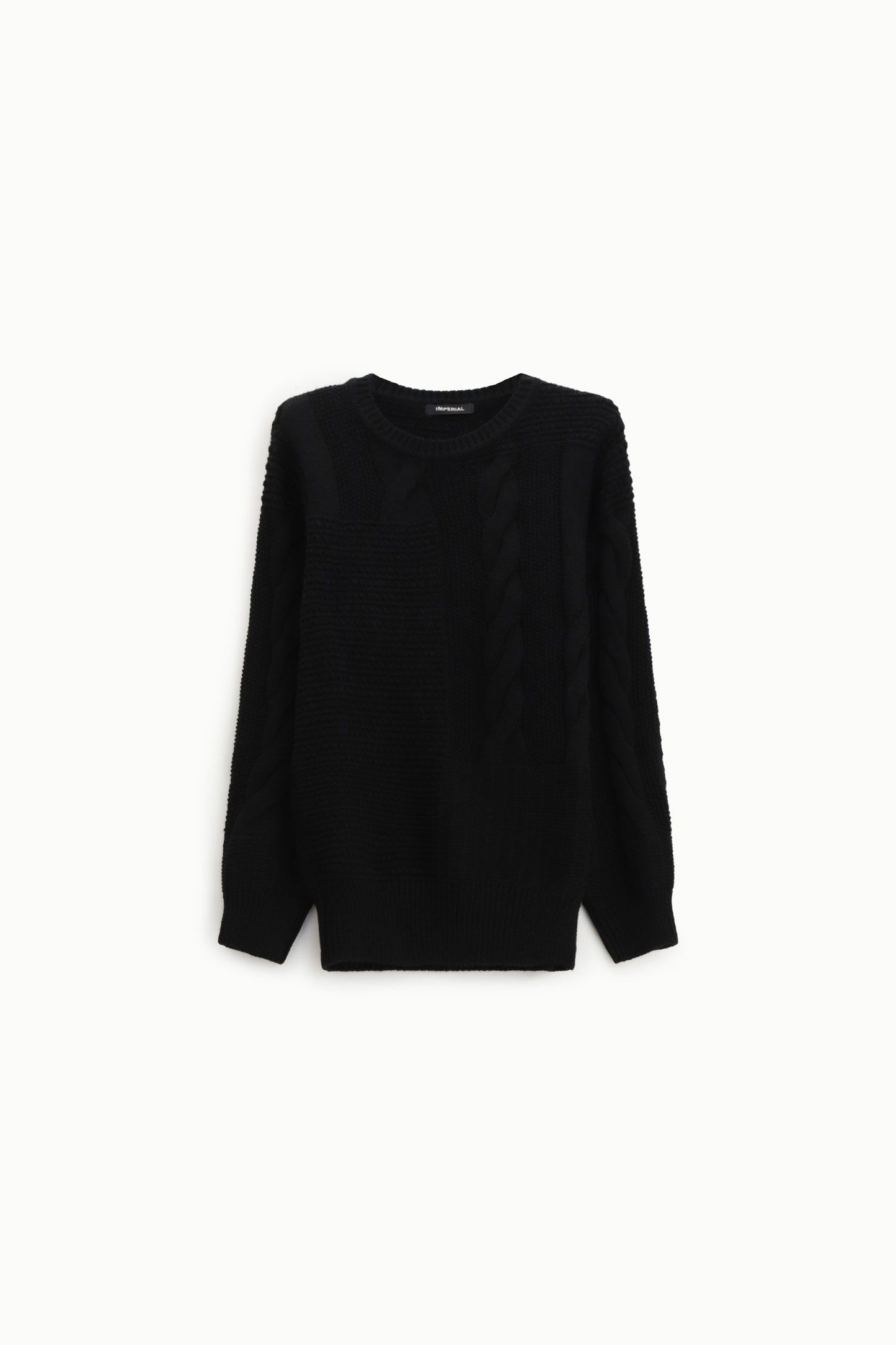 Maglione a trecce collo tondo