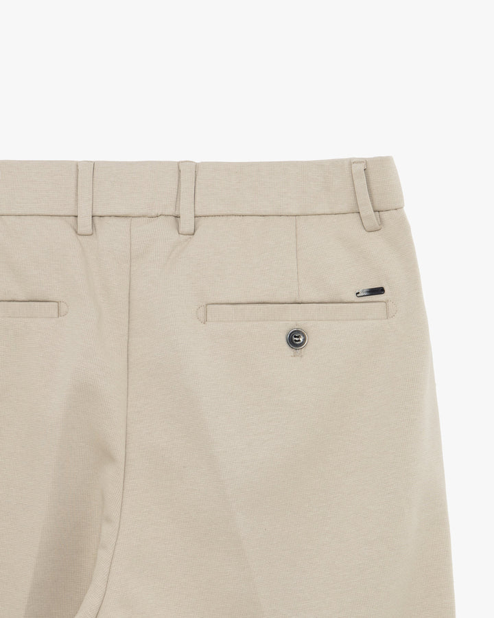Pantaloni a sigaretta