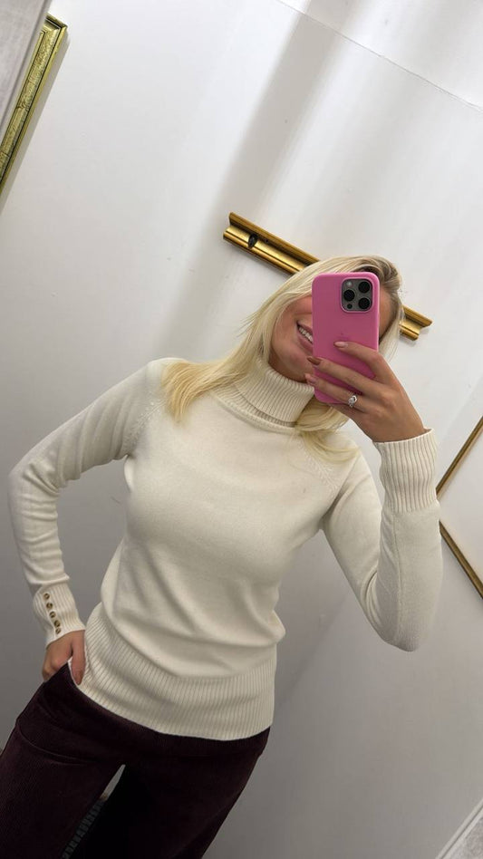 Maglione a collo alto con maniche a costine e bottoni Auria