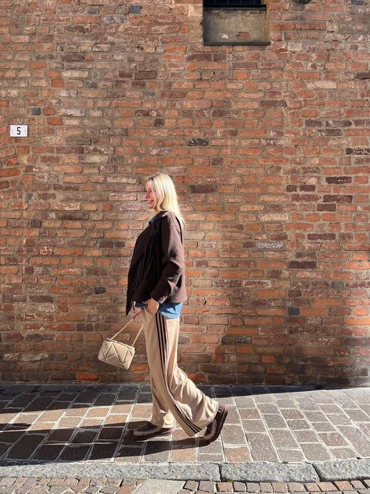 Pantaloni sportivi con banda laterale Lorita