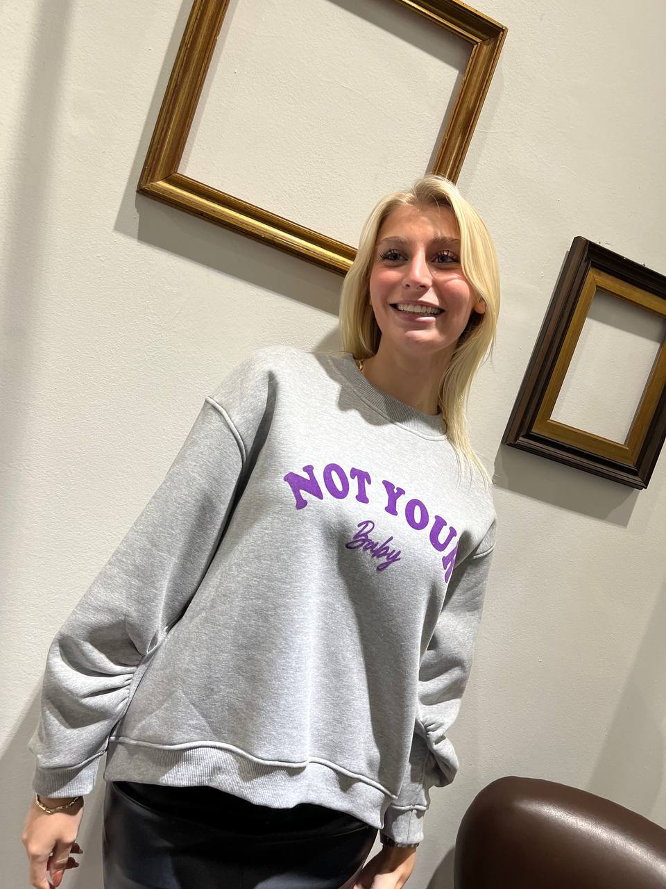 Felpa girocollo over con stampa Rosita