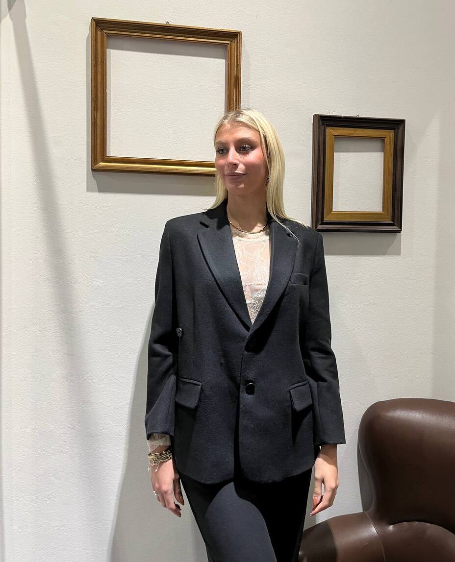 Blazer elegante monopetto con revers Arlena