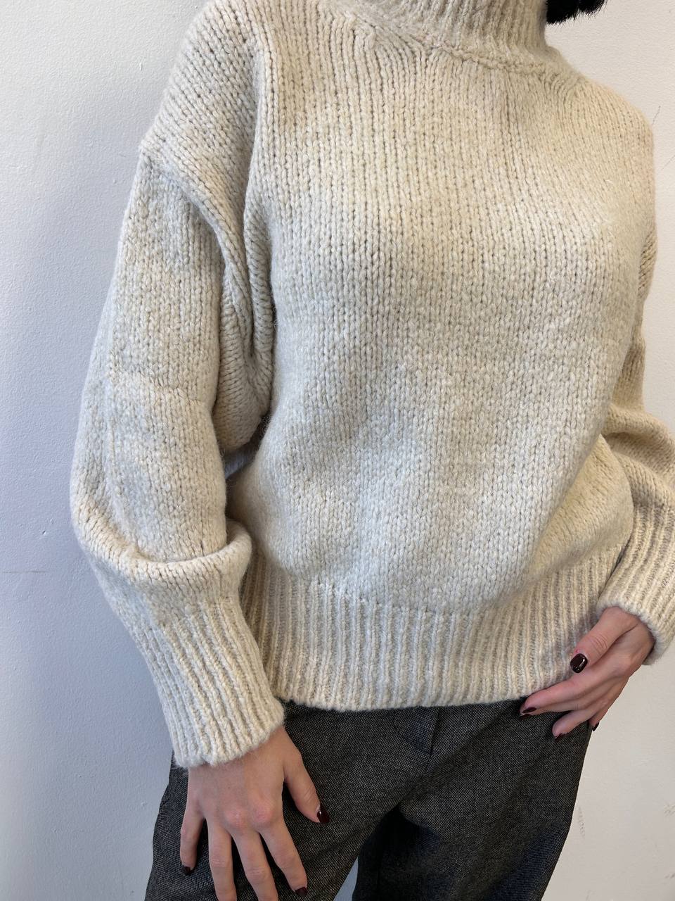 Maglione over collo alto Arisia