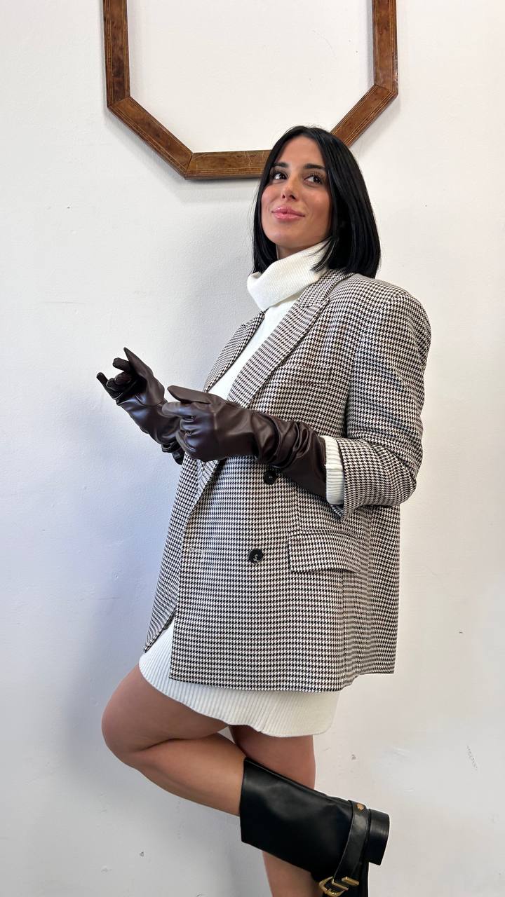 Giacca doppio petto pied de poule con guanti Altea