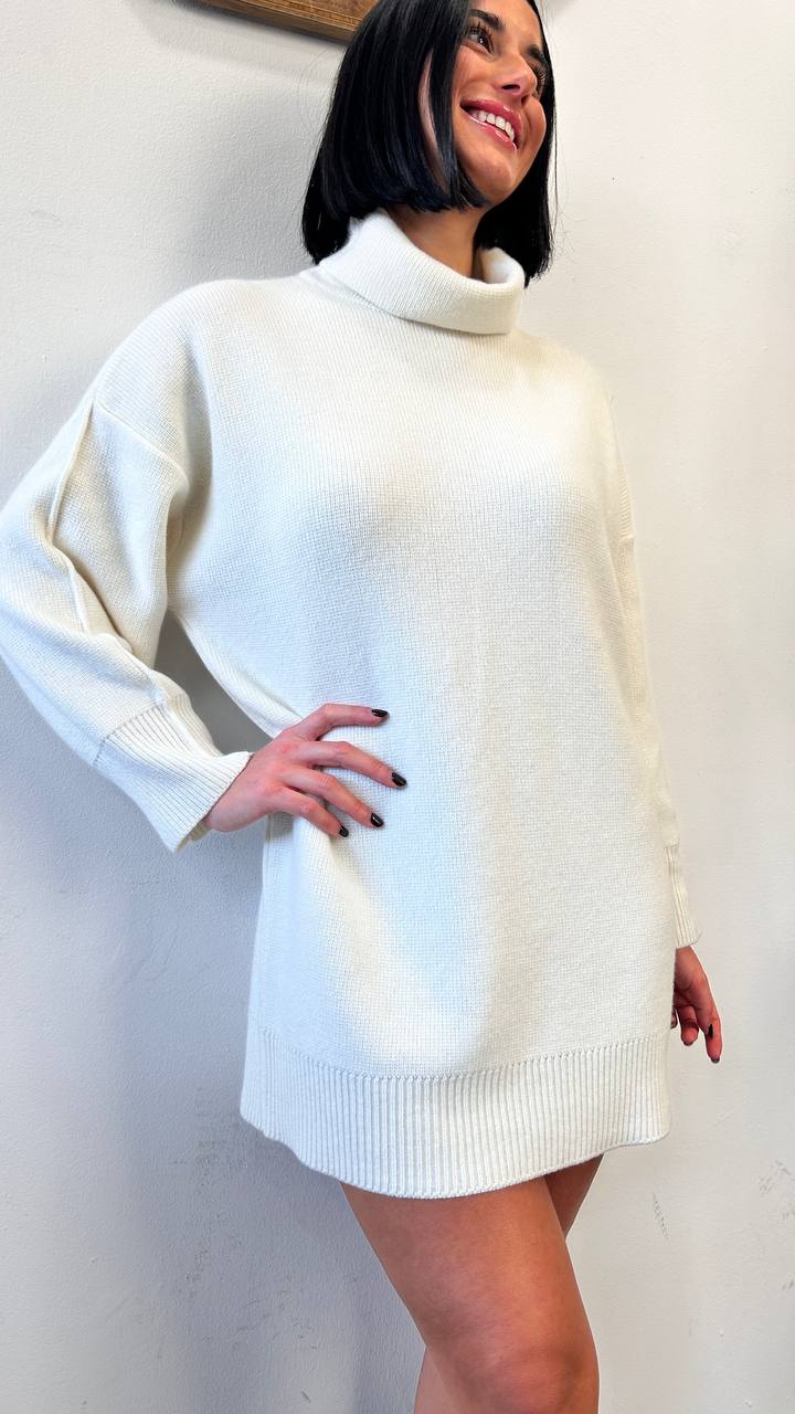 Abito in maglia dolcevita Ivora