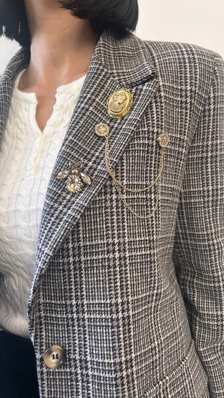 Giacca check con spille Florina