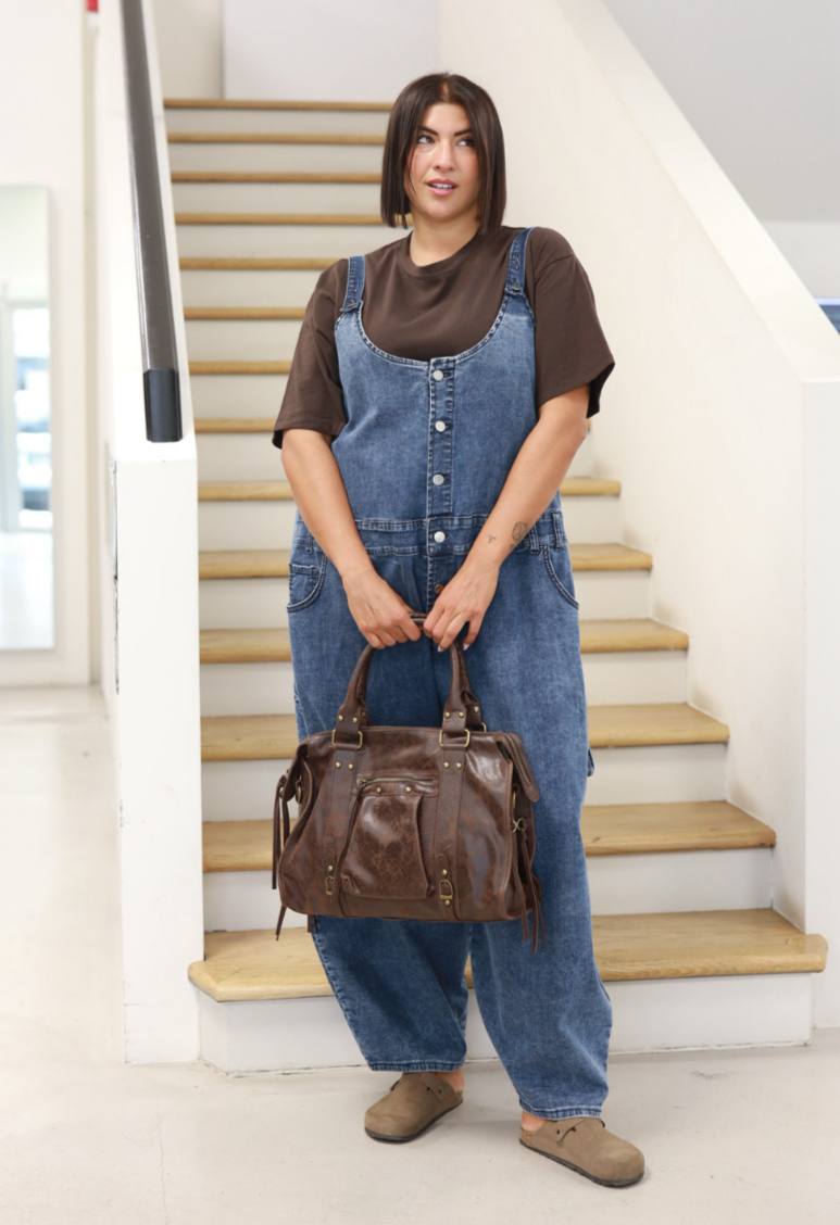 Salopette jeans con t-shirt curvy Dama