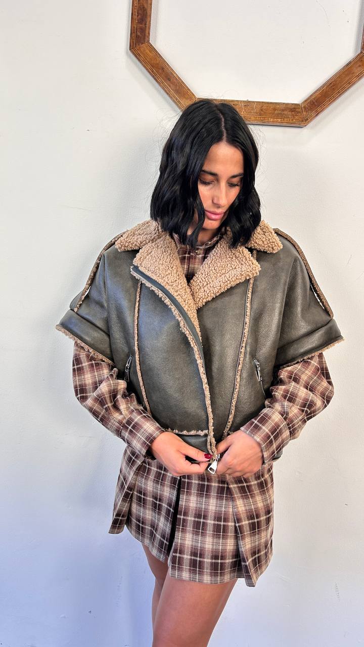 Eco montone chiodo over manica corta Tilia