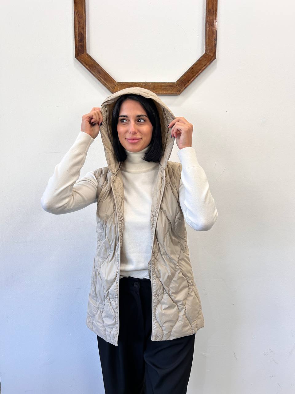 Gilet trapuntato 100 grammi con cappuccio Soreia