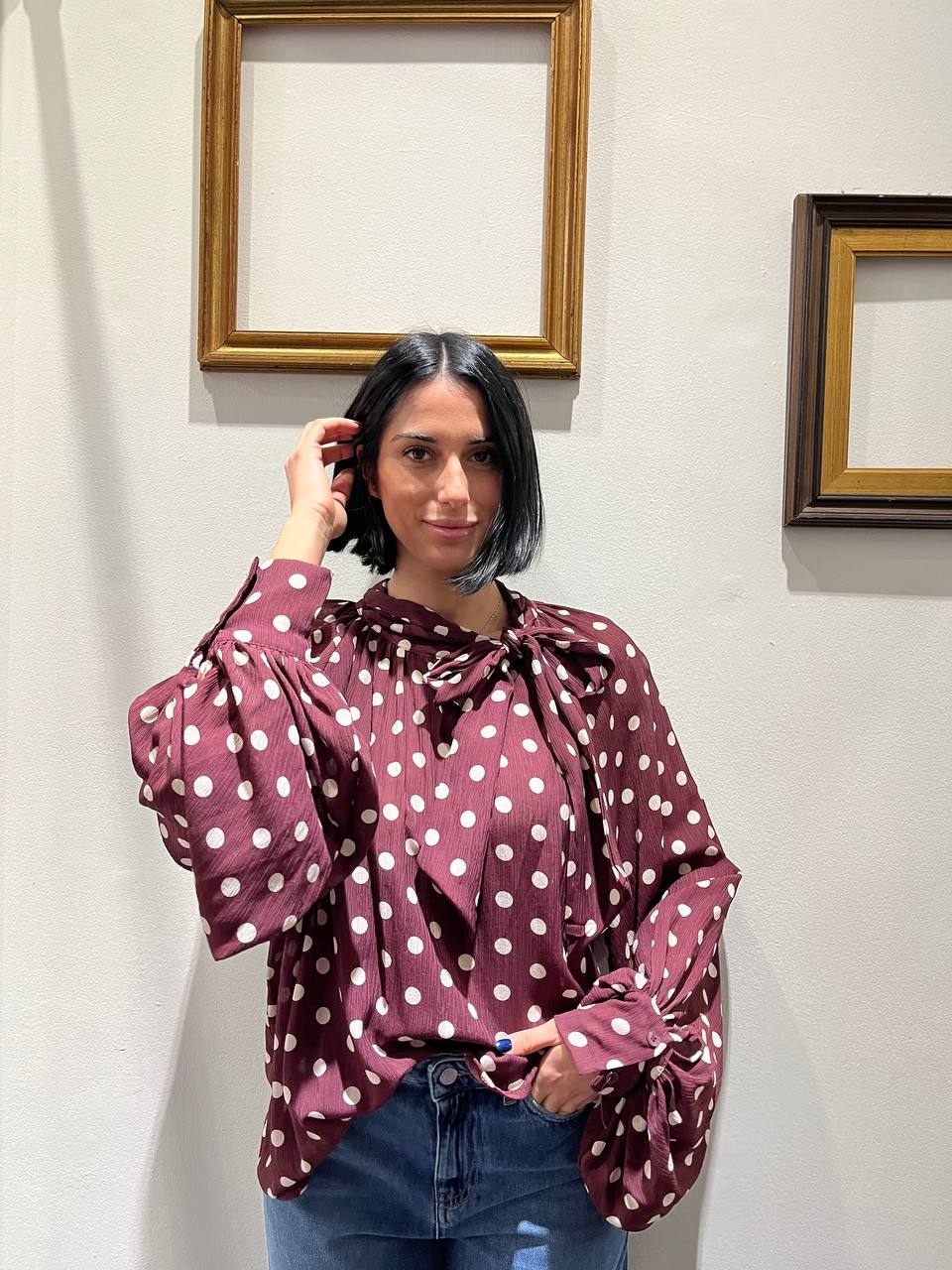 Camicia con fiocco e stampa pois Fenia