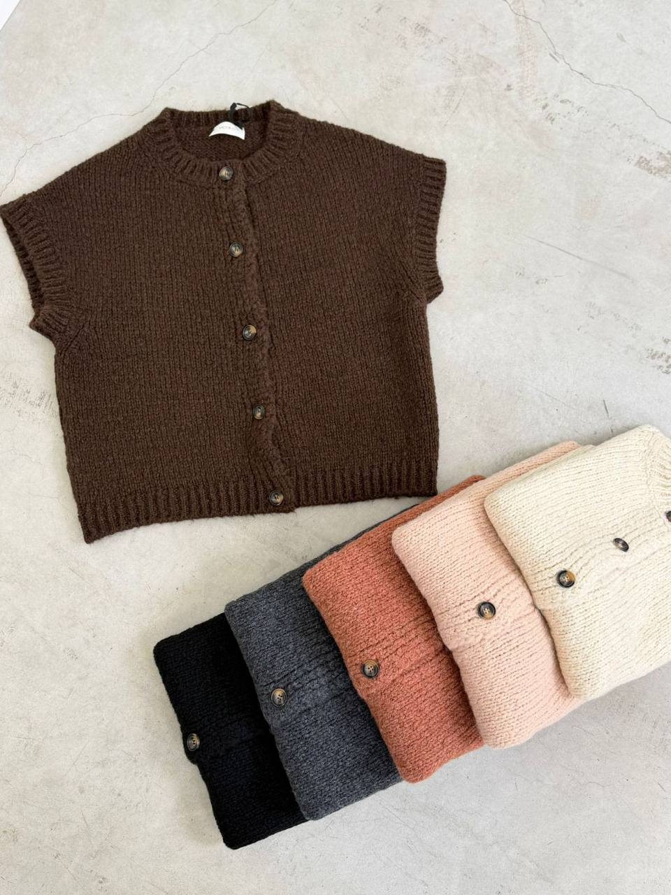 Gilet con bottoni Ninora