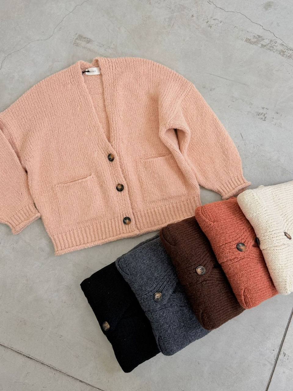 Maxi cardigan con bottoni Elenia