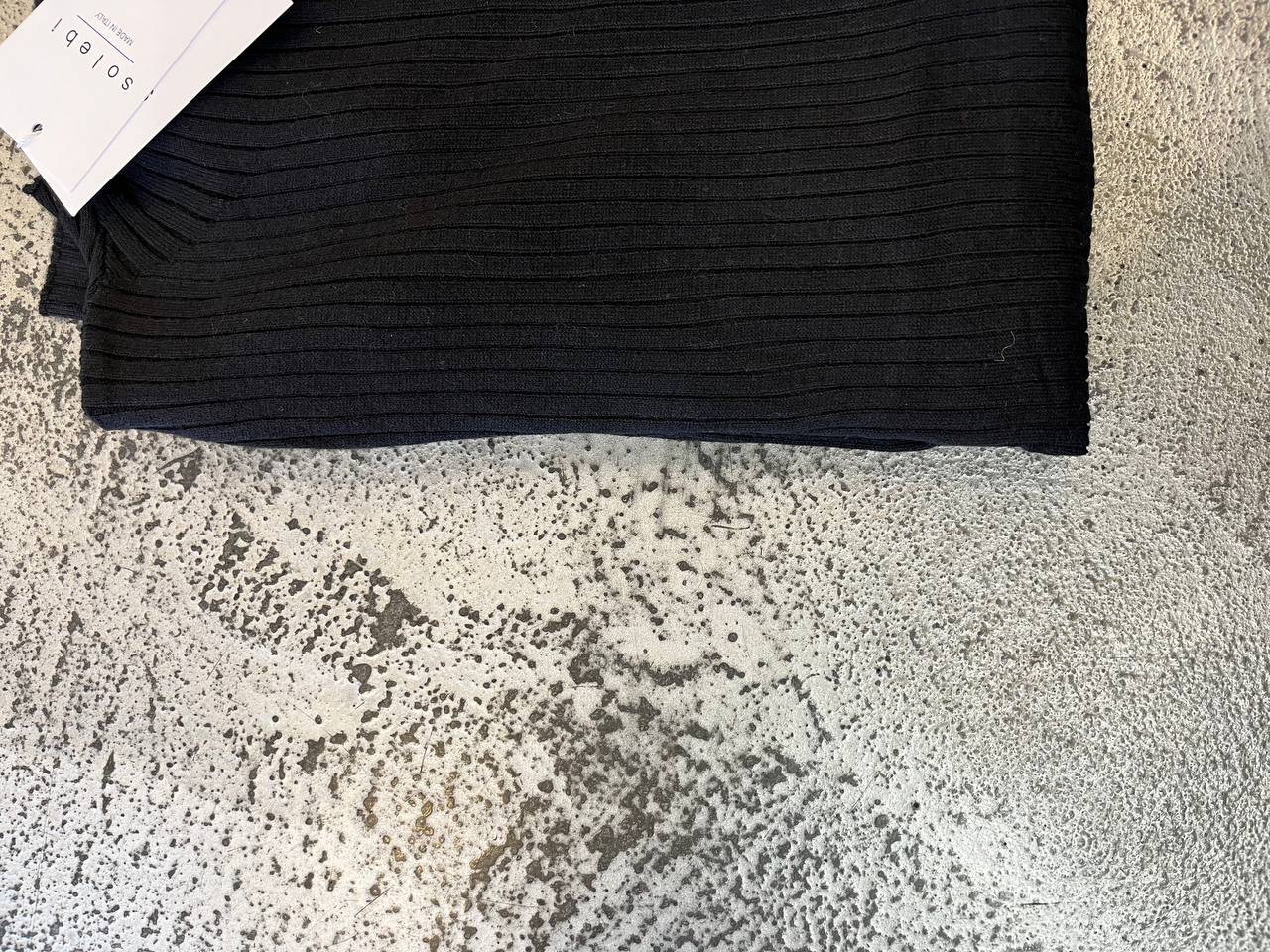 Maglia aderente a costine Elna