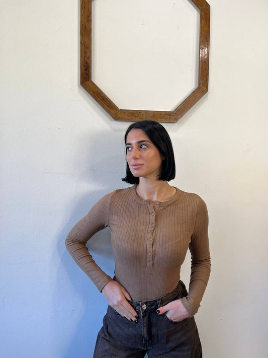 Body a maniche lunghe a costine Maia