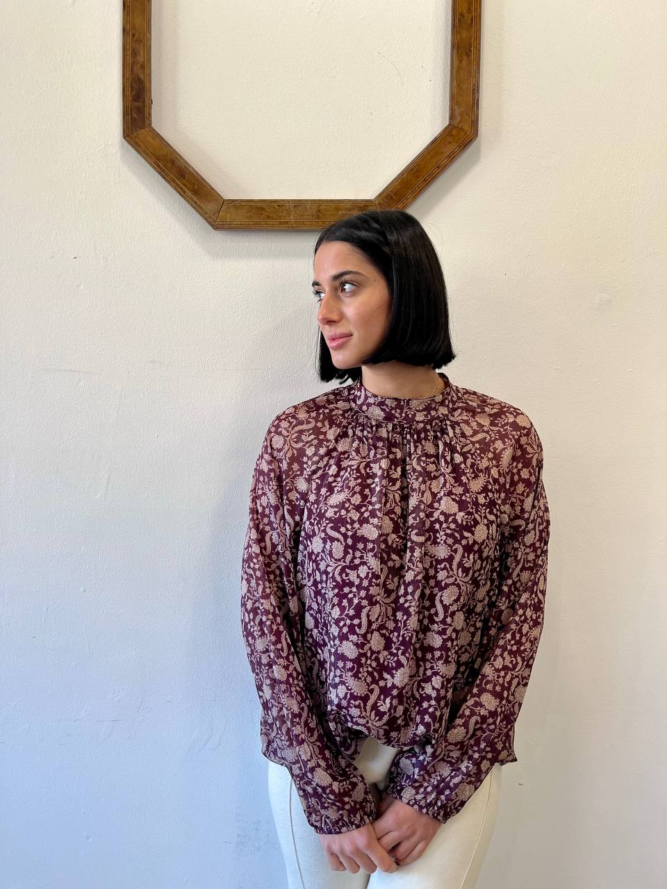 Camicia a fantasia con girocollo arricciato Lorin