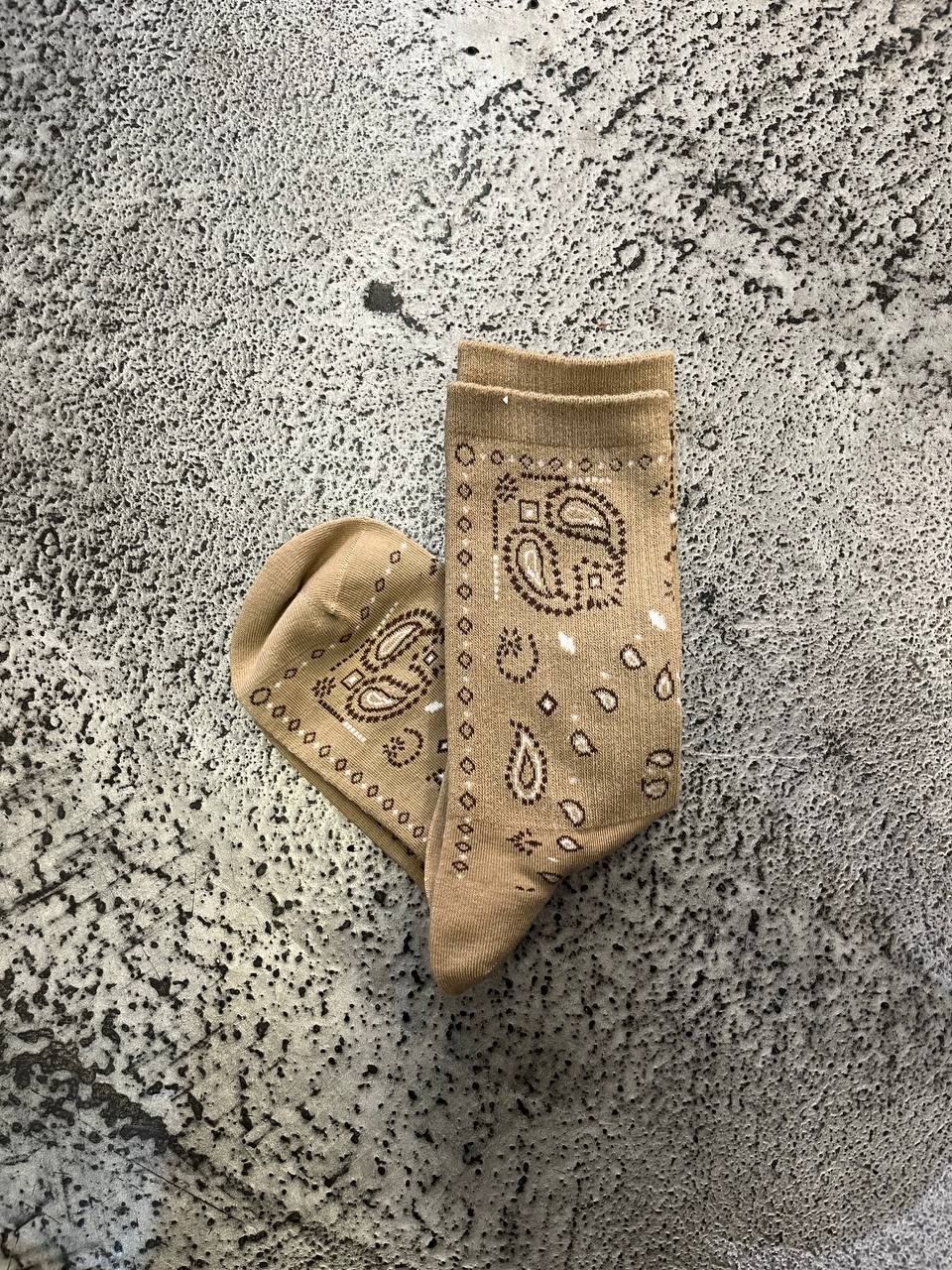 Calze a trama spessa con fantasia paisley Velina