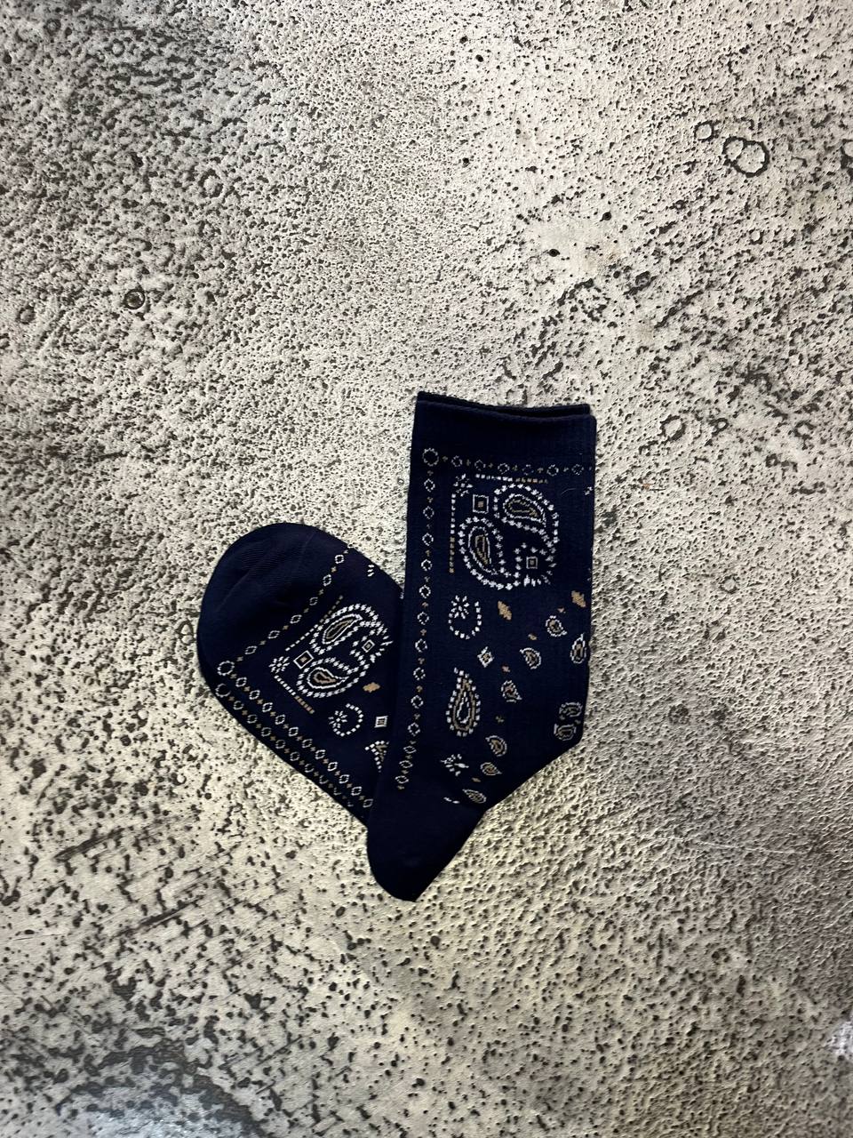 Calze a trama spessa con fantasia paisley Velina