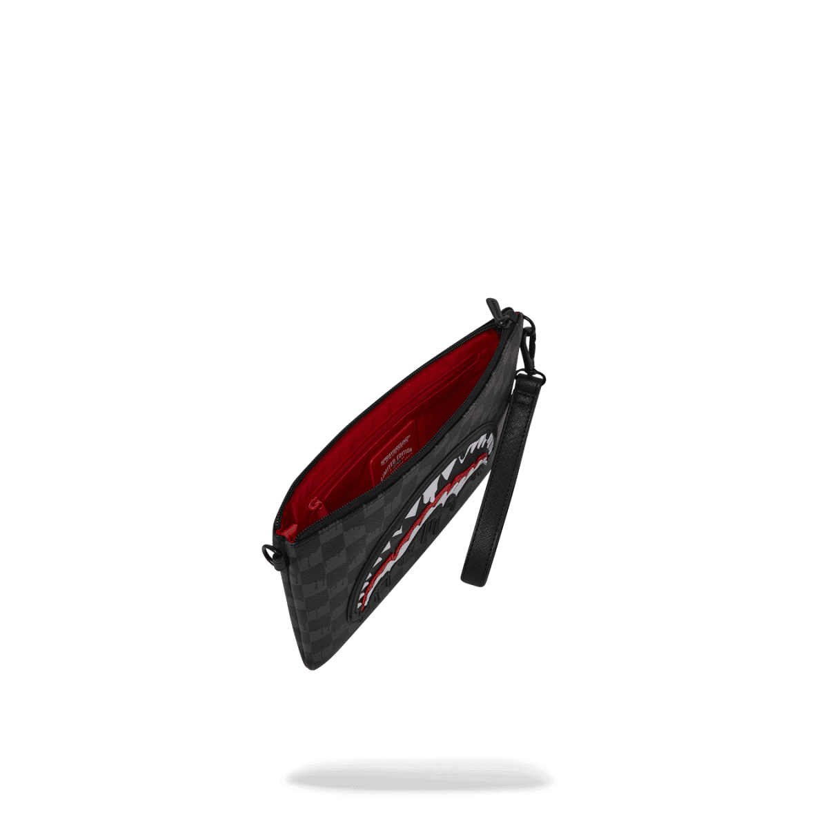 Pochette dripping sharks in Paris crossover