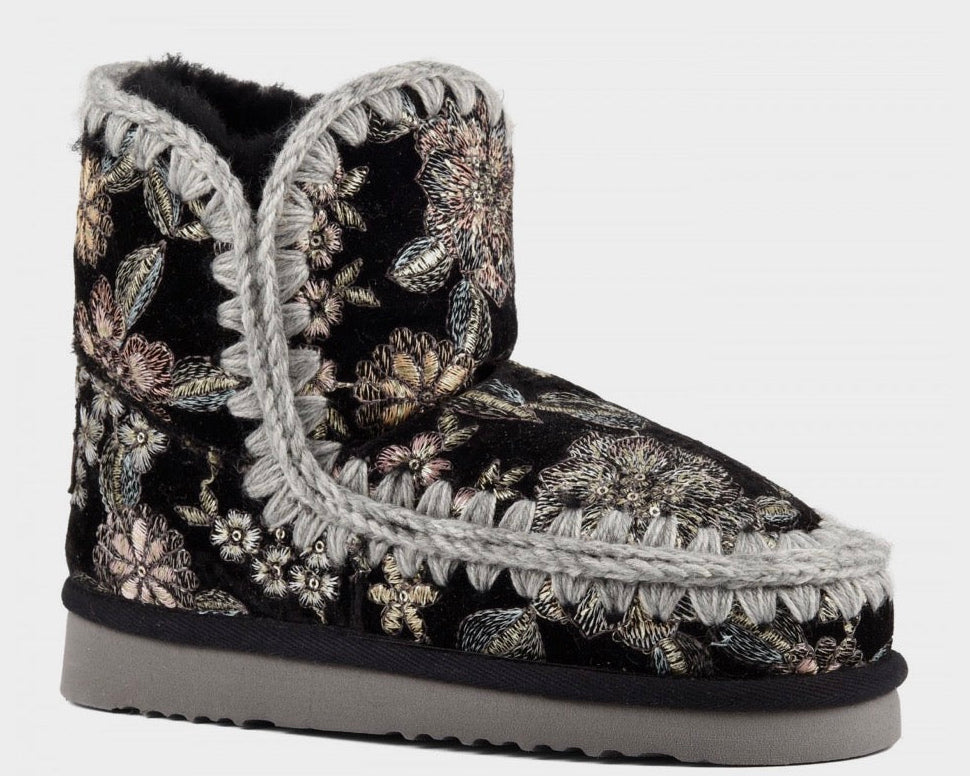 Eskimo 18 Botanical Velvet