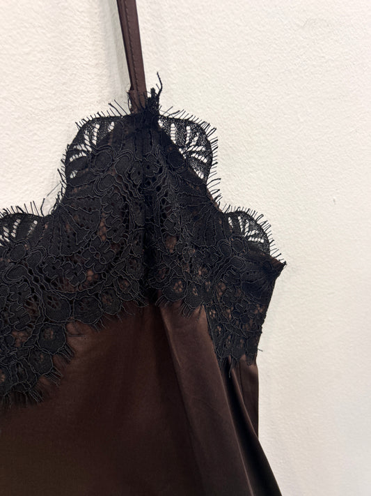 Abito in raso con spacco laterale Melia