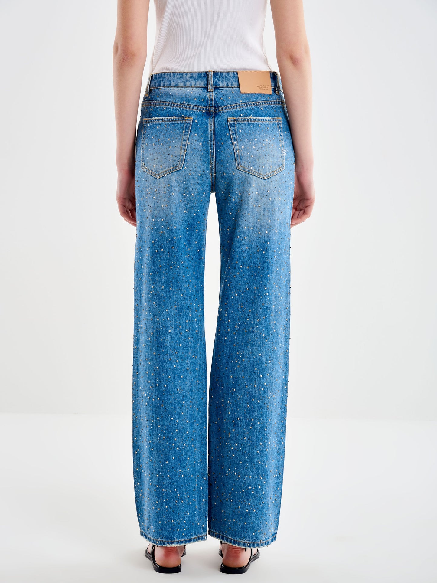 Jeans Aurora con strass e borchiette dorati