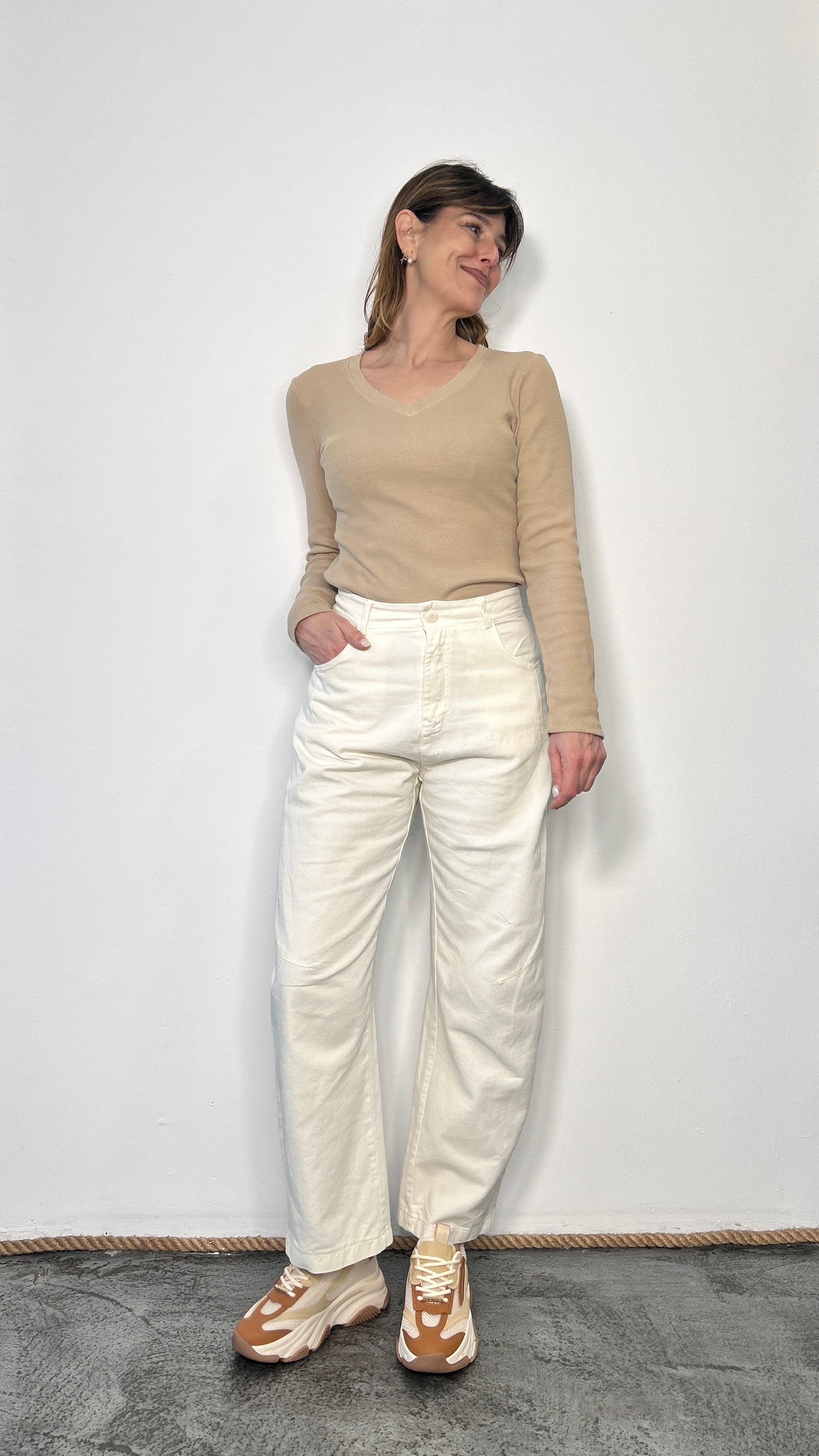 T-shirt scollo a V Lia