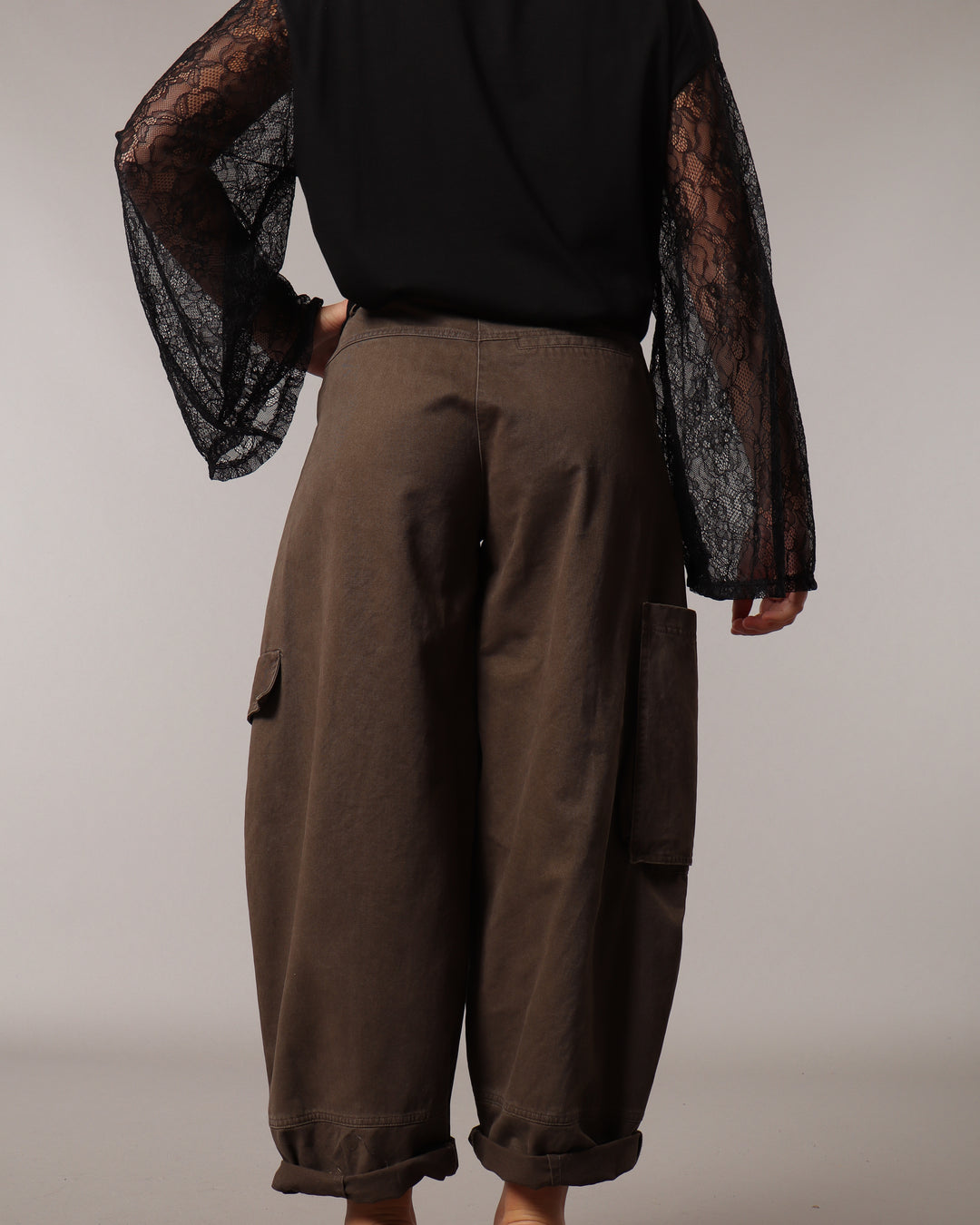 Pantalone Akiko