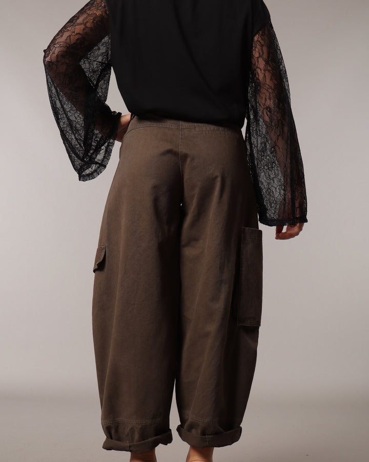 Pantalone Akiko