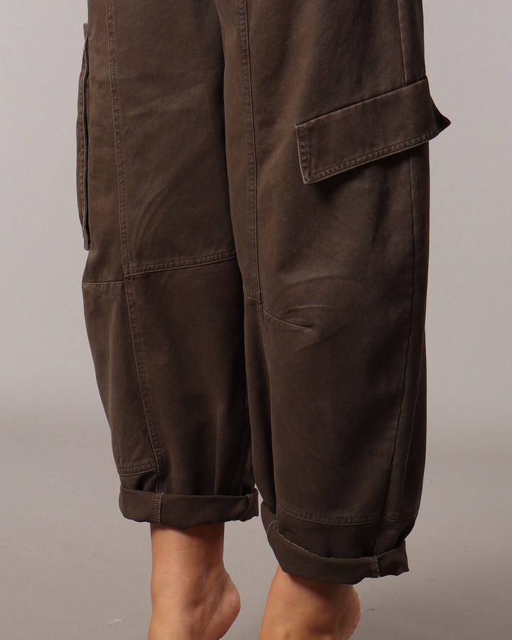 Pantalone Akiko