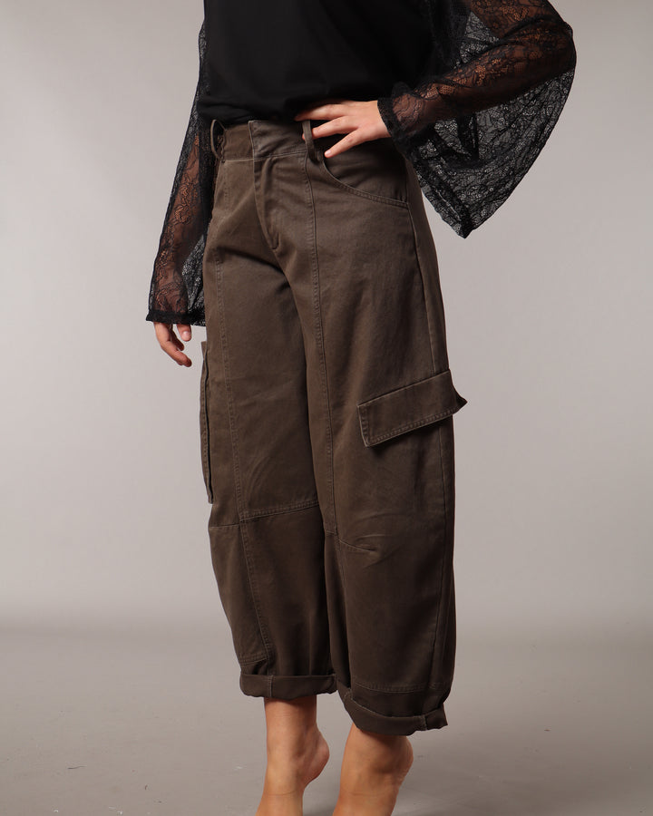 Pantalone Akiko