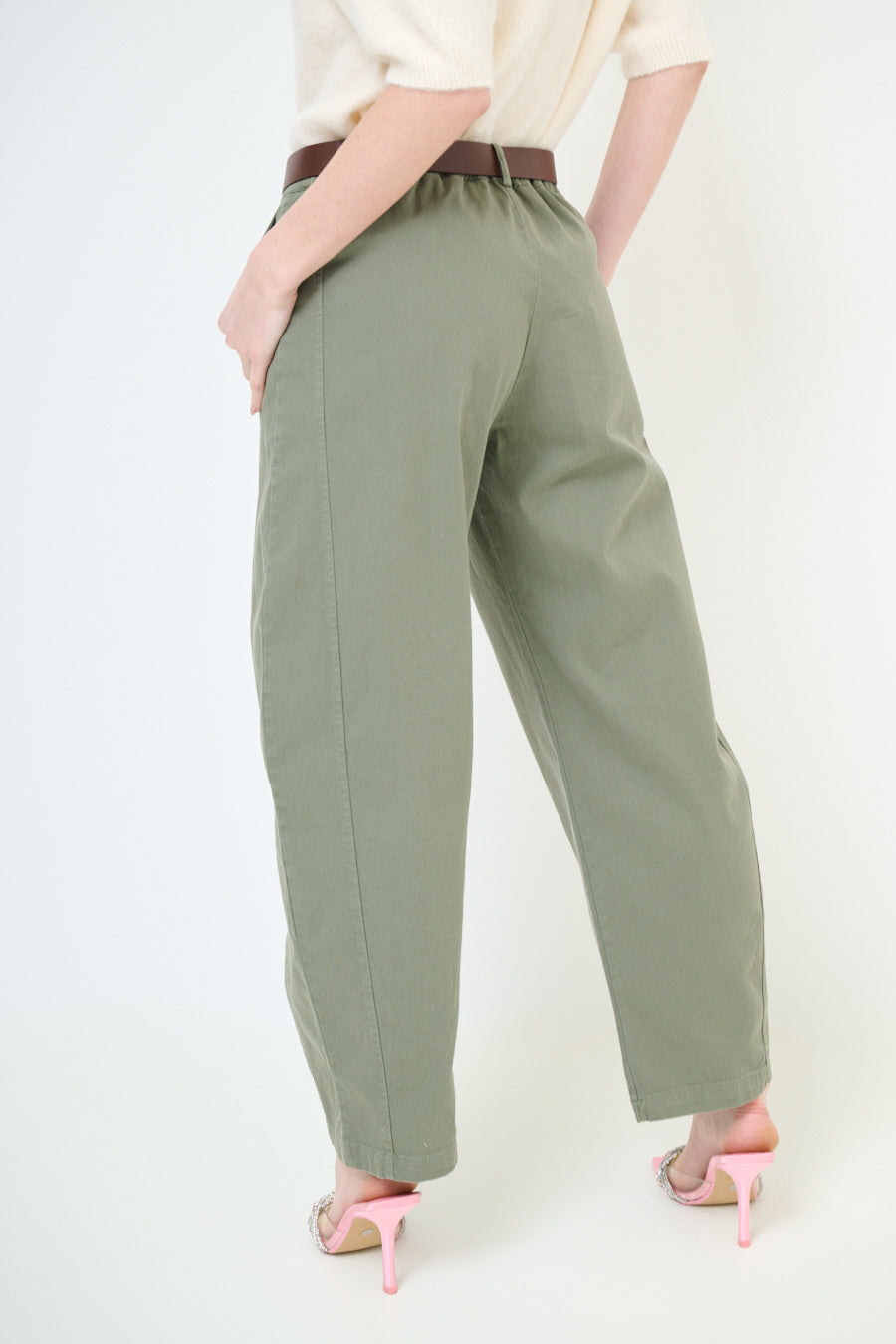 Pantaloni carrot cucitura sul davanti Renata