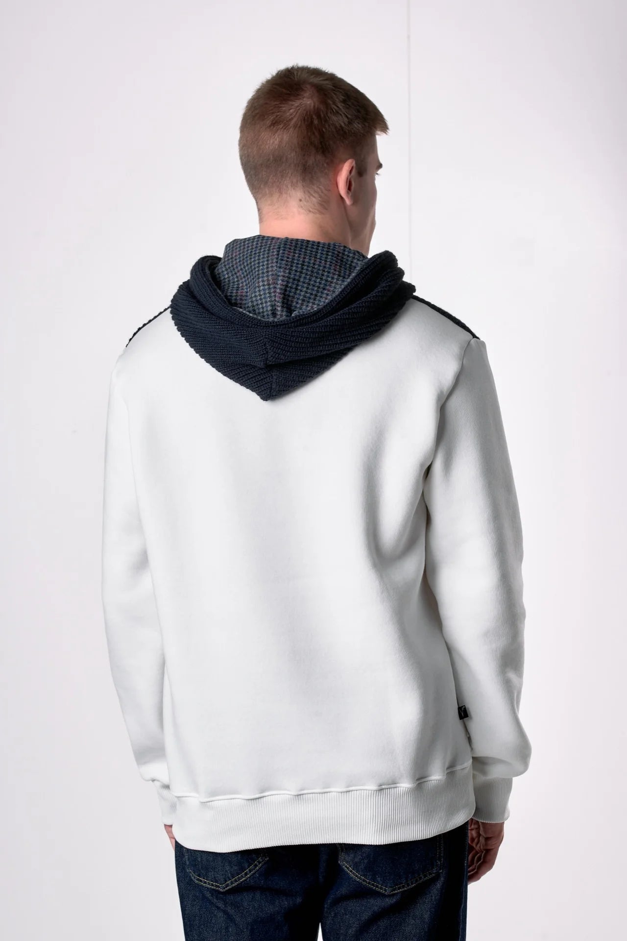 Felpa Cappuccio con intarsio in maglieria e dettagli in tessuto