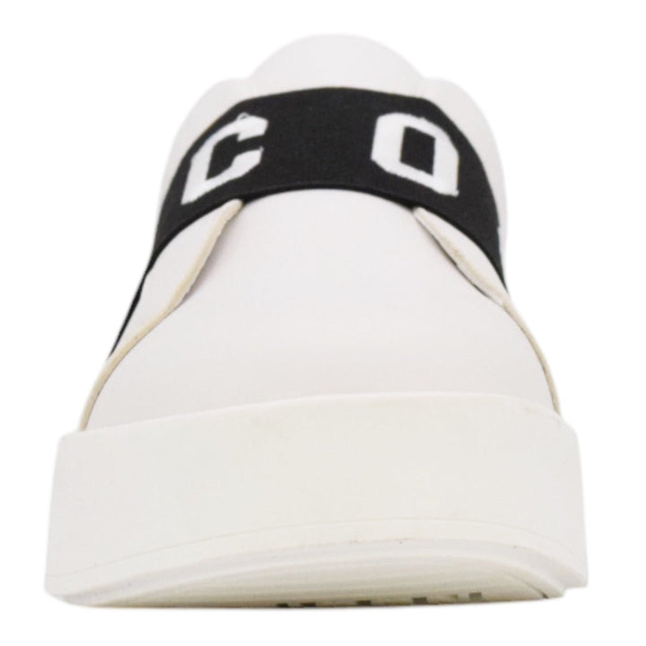 Sneakers slip on