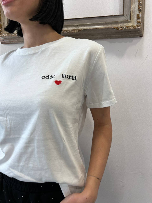 T-shirt "odio tutti" Giada